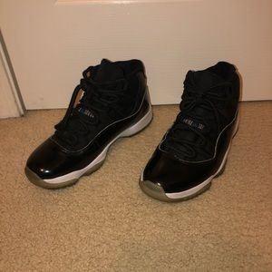 Jordan Space Jam 11s Size 8